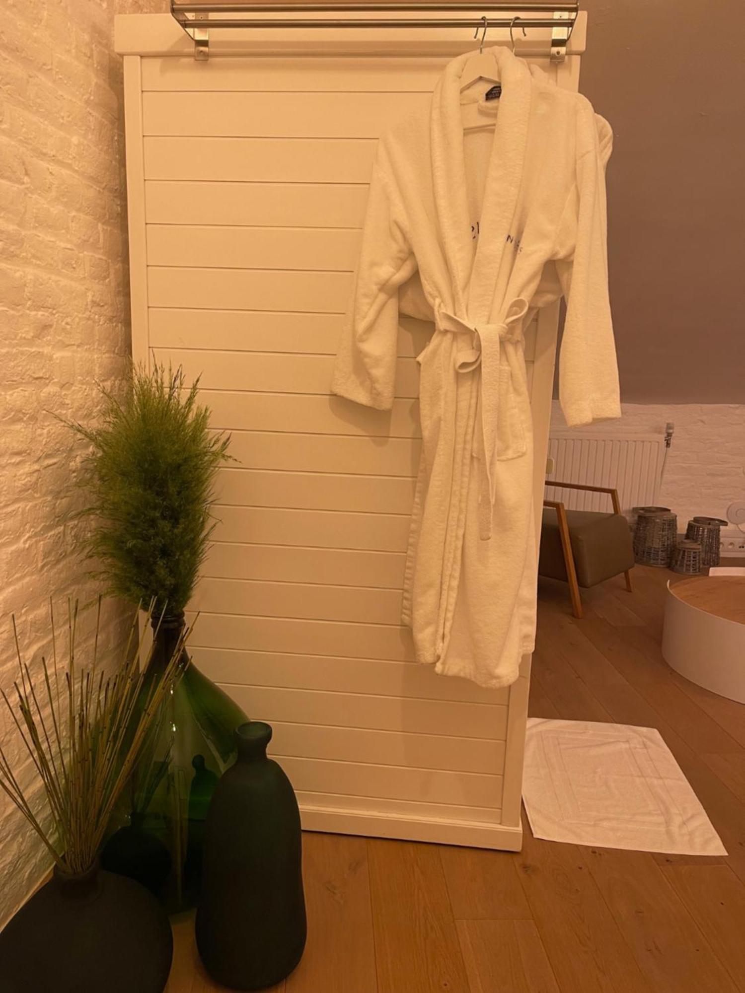 Maison Noppius - *